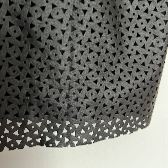 H&M BLACK CAMISOLE NWOT - Picture 5 of 9